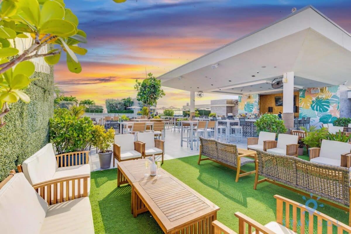 Rooftop Pool - Ocean View Balcony - Hollywood Beach Exterior photo