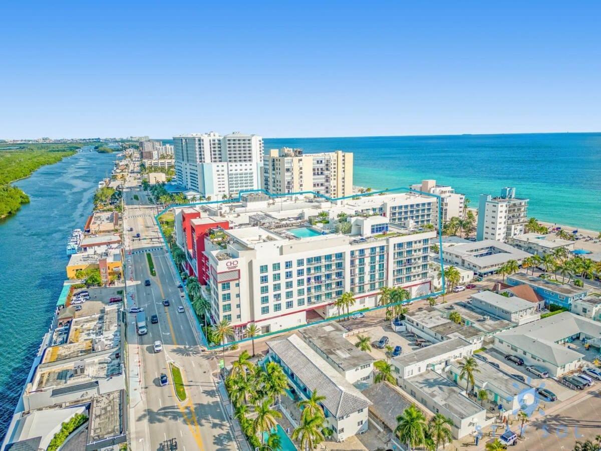 Rooftop Pool - Ocean View Balcony - Hollywood Beach Exterior photo